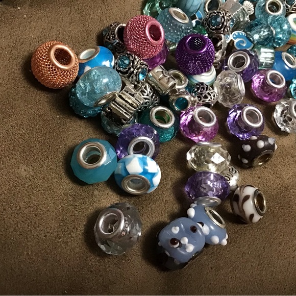Large hole beads - de stash lot of 15 mystery box    ...  D-3 - Picture 7 of 7